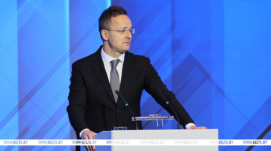 Петер Сийярто