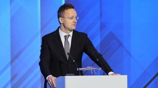 Петер Сийярто