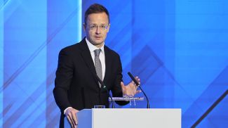 Петер Сийярто