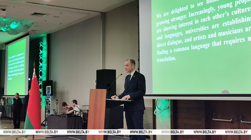 Денис Мороз