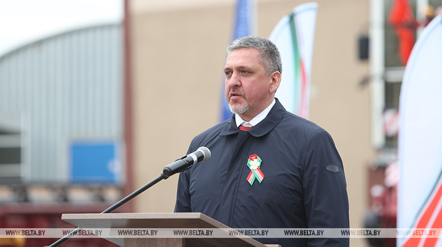 Александр Новиков