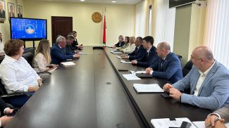 Фото Министерства архитектуры и строительства Фото Министерства архитектуры и строительства