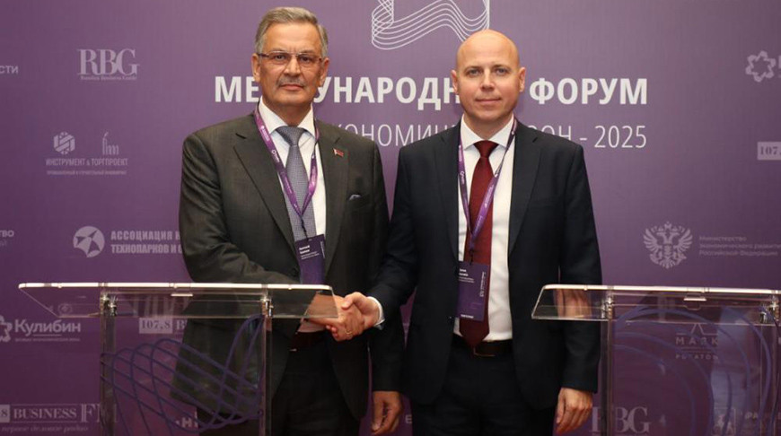 Анатолий Калинин и Антон Гаранин. Фото СЭЗ "Минск"