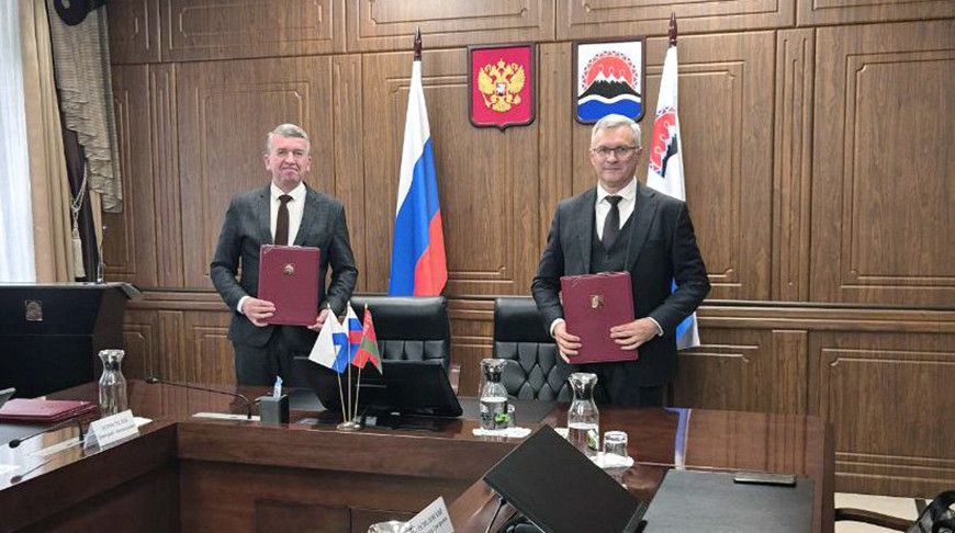 Дмитрий Коростелев и Александр Осмоловский. Фото БУТБ