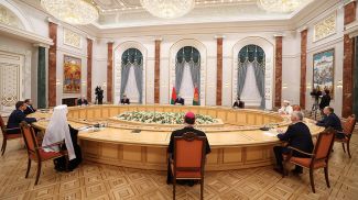 Александр Лукашенко 10 февраля встретился с представителями религиозных конфессий Александр Лукашенко 10 февраля встретился с представителями религиозных конфессий