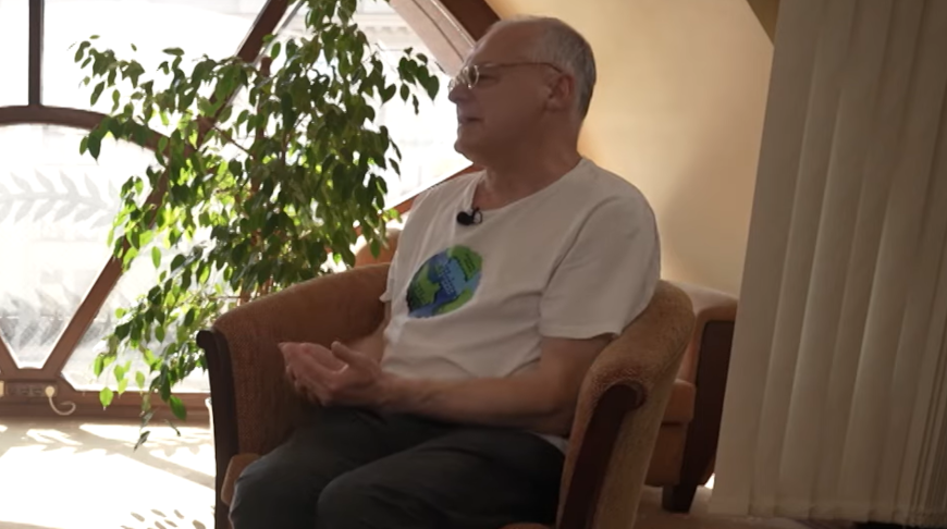 Эрик Вебер. Скриншот видео телеканала СТВ