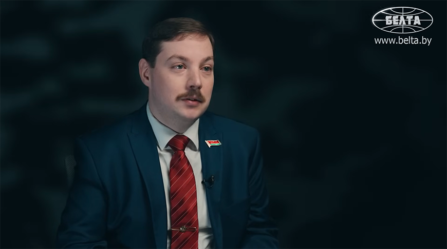 Альберт Сантин. Скриншот видео