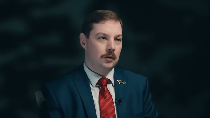 Альберт Сантин. Скриншот видео