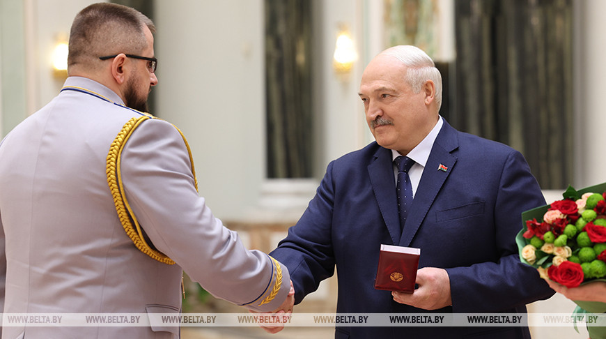 Анатолий Васильев и Александр Лукашенко