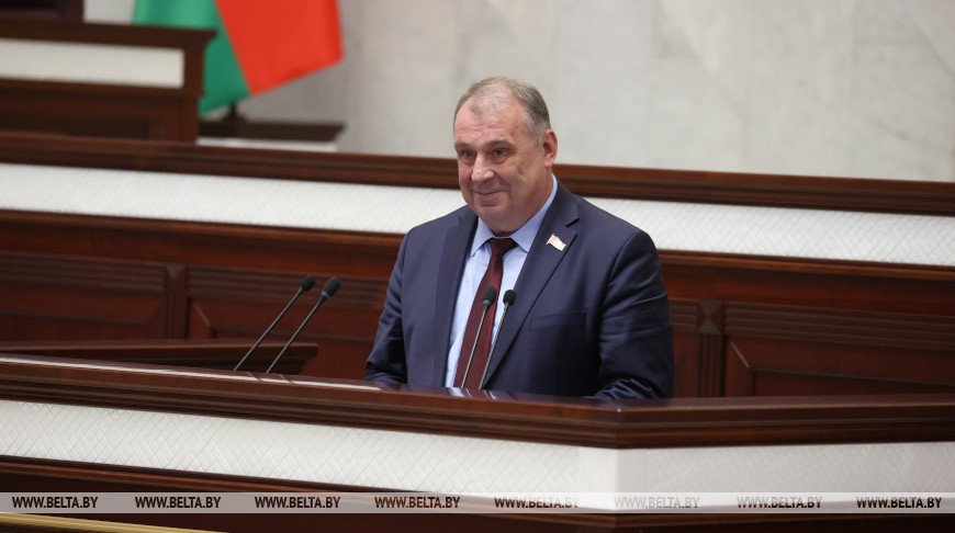 Виталий Уткин