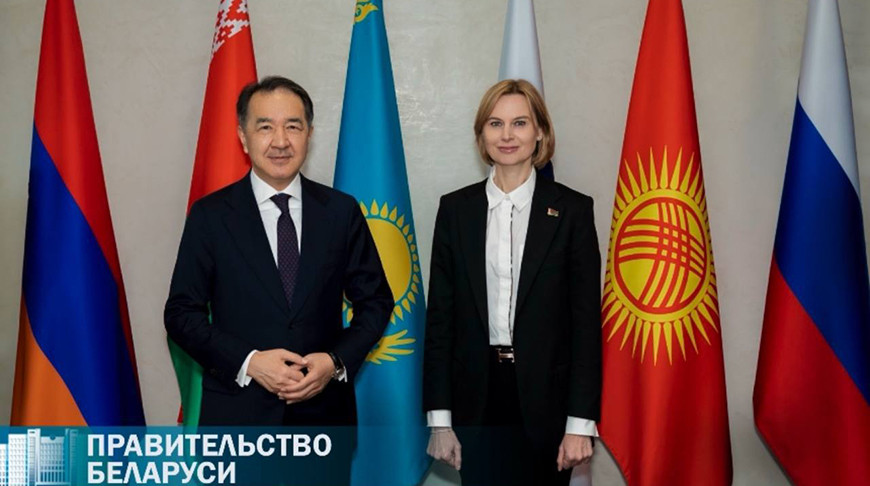 Бакытжан Сагинтаев и Наталья Петкевич. Фото правительства Беларуси