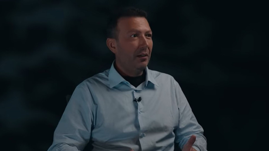 Станисловас Томас. Скриншот видео