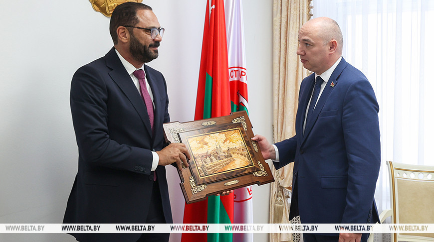 Усман Абдельджалил и Александр Ходжаев