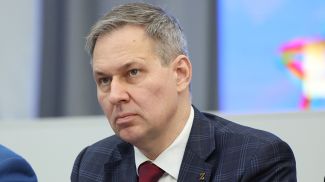 Александр Артамонов