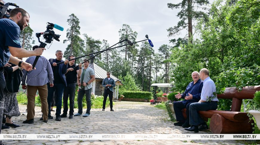 Александр Лукашенко и Владимир Путин 1 августа во время встречи на острове Валаам на Ладожском озере