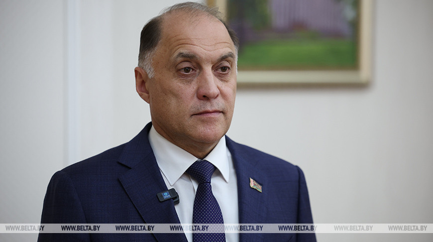 Александр Вольфович