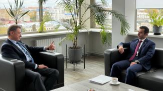 Николай Борисевич и Хамуд Салех Аль-Саади. Фото Национального центра маркетинга