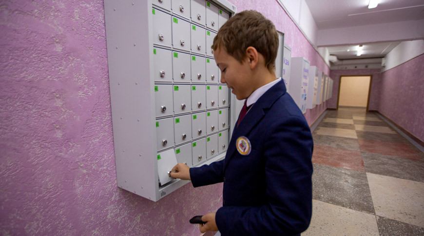 Как дети отнеслись к запрету на мобильные в школе?