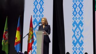 Ольга Чемоданова. Скриншот видео партии &quot;Белая Русь&quot;