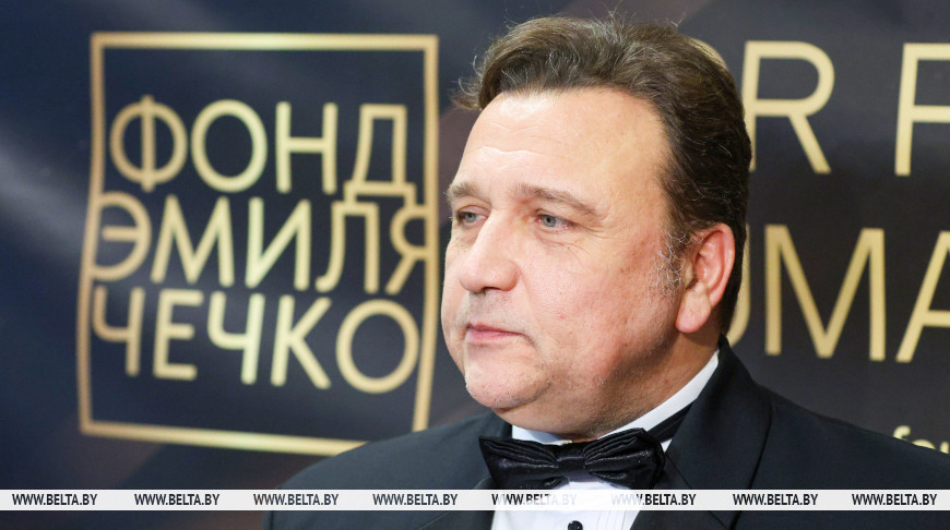 Арно Девеле