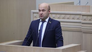 Роман Бродов