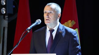 Анатолий Исаченко