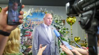 Юрий Караев