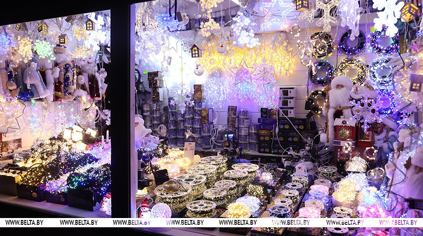 Зарядиться настроением, узнать тренды, прицениться. Чем еще привлекают предновогодние ярмарки Бреста