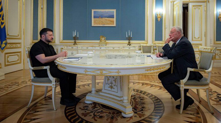 Владимир Зеленский и Кит Келлог. Фото АР