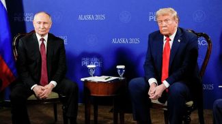 Владимир Путин и Дональд Трамп. Фото АР