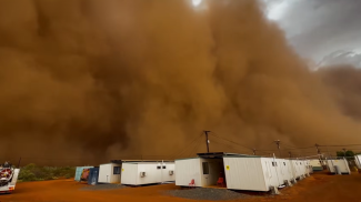 Скриншот видео The Guardian