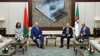 Встреча Президента Беларуси Александра Лукашенко с Президентом Алжира Абдельмаджидом Теббуном прошла на территории дворца "Эль-Мурадия" в столице страны