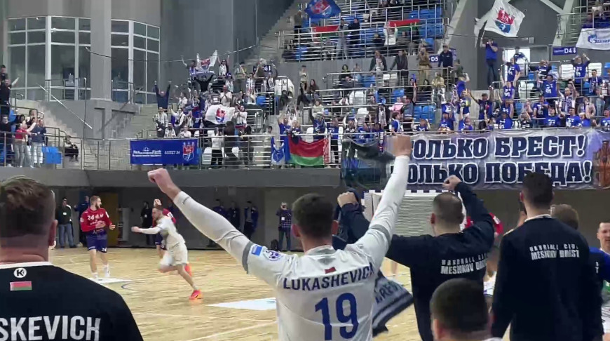 Скриншот видео "Мешков Брест"