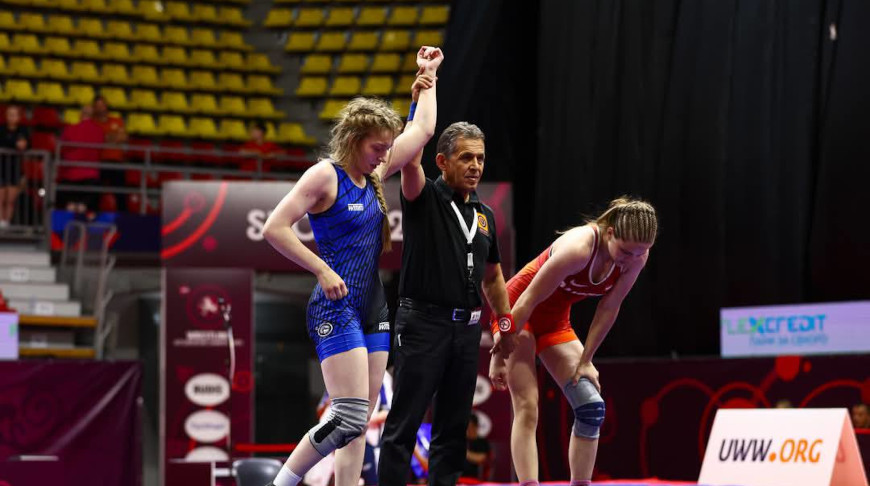 Фото Международной федереации борьбы