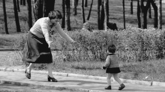 29 мая 1979 года. Фотоэтюд &quot;Хорошо с мамой&quot;