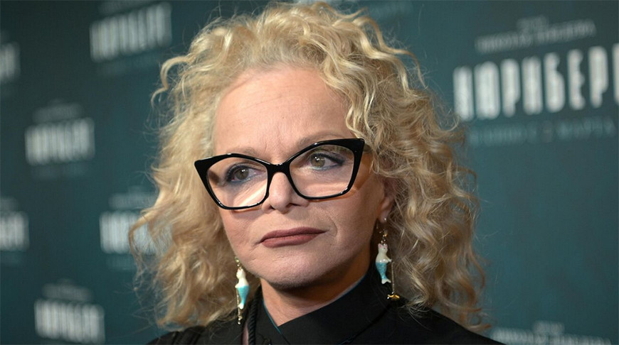 Лариса Долина