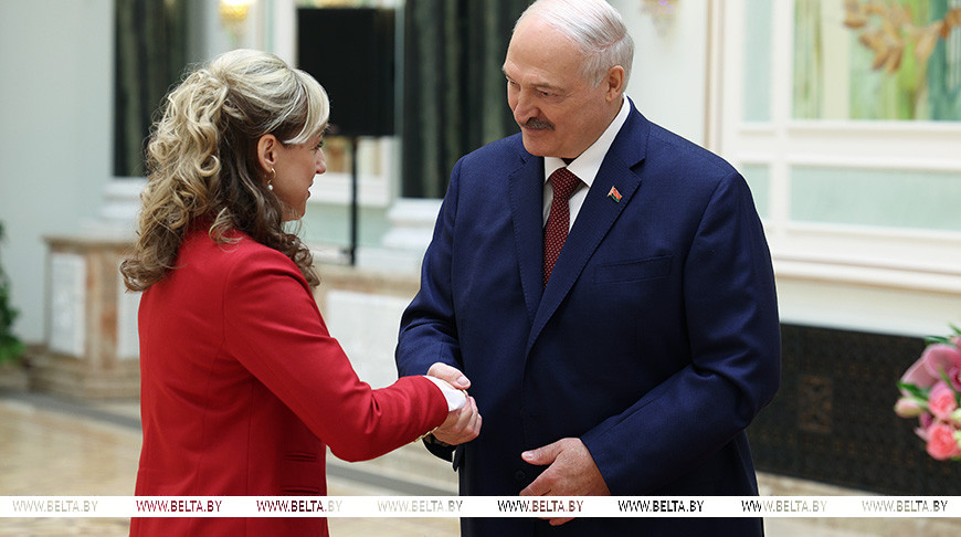 Во время вручения ордена Матери Екатерине Мягковой