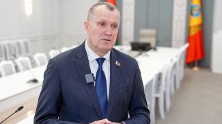 Анатолий Исаченко