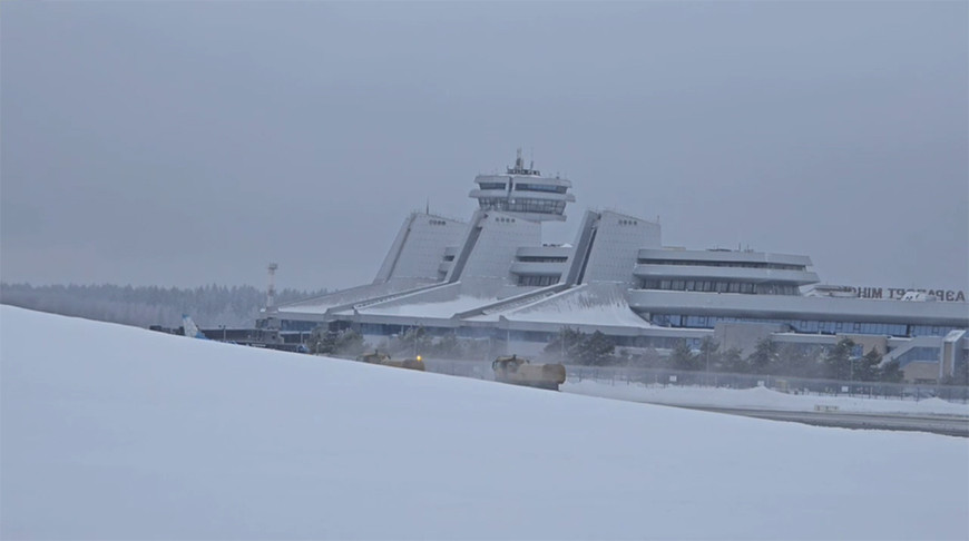Скриншот видео Национального аэропорта Минск