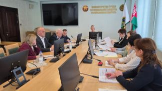 Фото Минтруда