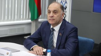 Александр Вольфович