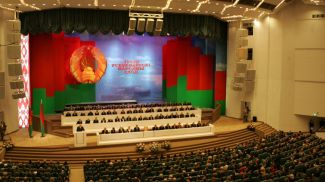 Президент Беларуси Александр Лукашенко выступает на III Всебелорусском народном собрании, 2006 год