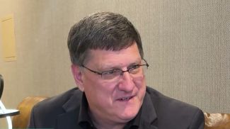 Скотт Риттер. Скриншот видео телеканала "Беларусь 1"