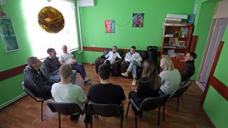 Групповая терапия - важная часть реабилитации