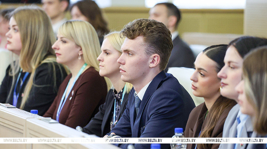 Инклюзивные проекты и поддержка инициатив. Кочанова встретилась с участниками проекта 