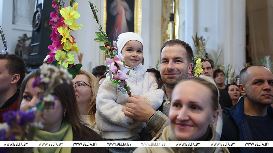 Католики празднуют Вход Господень в Иерусалим