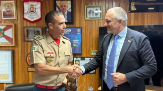 Моисес Алвес Барселос и Андрей Андреев. Фото посольства Беларуси в Бразилии