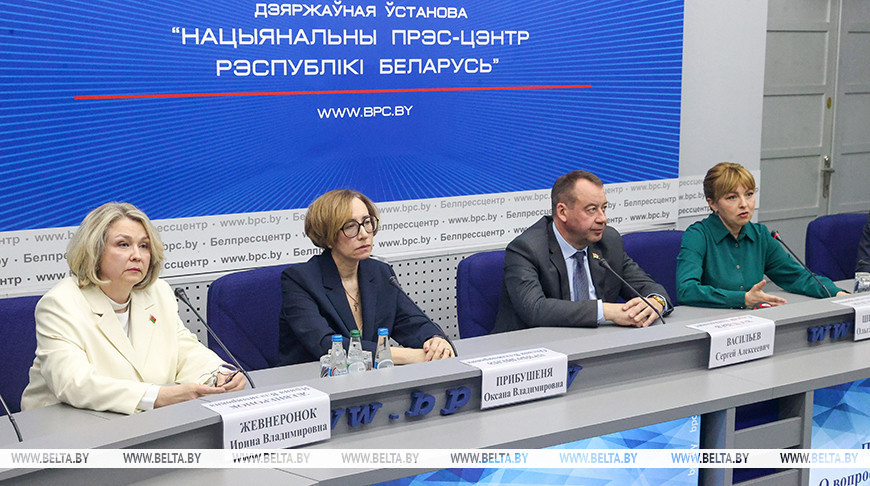 Врач: в состоянии трехлетней Ксюши Маисеенко положительная динамика, ребенка готовят к генно-заместительной терапии