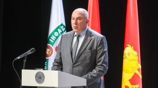 Юрий Караев