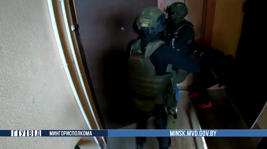 Скриншот видео ГУВД Мингорисполкома